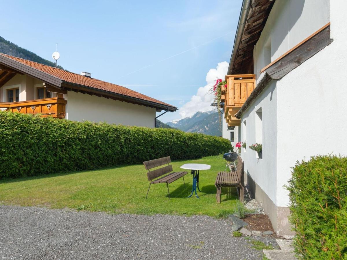 Vintage Holiday Home Near The Ski Bus Stop レンゲンフェルト エクステリア 写真